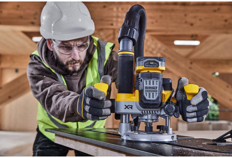 DEWALT Akku-Oberfräse DCW620H2-QW 18V – Bürstenloser Motor, 11000-23000 min-¹, 8/12 mm Spannzange