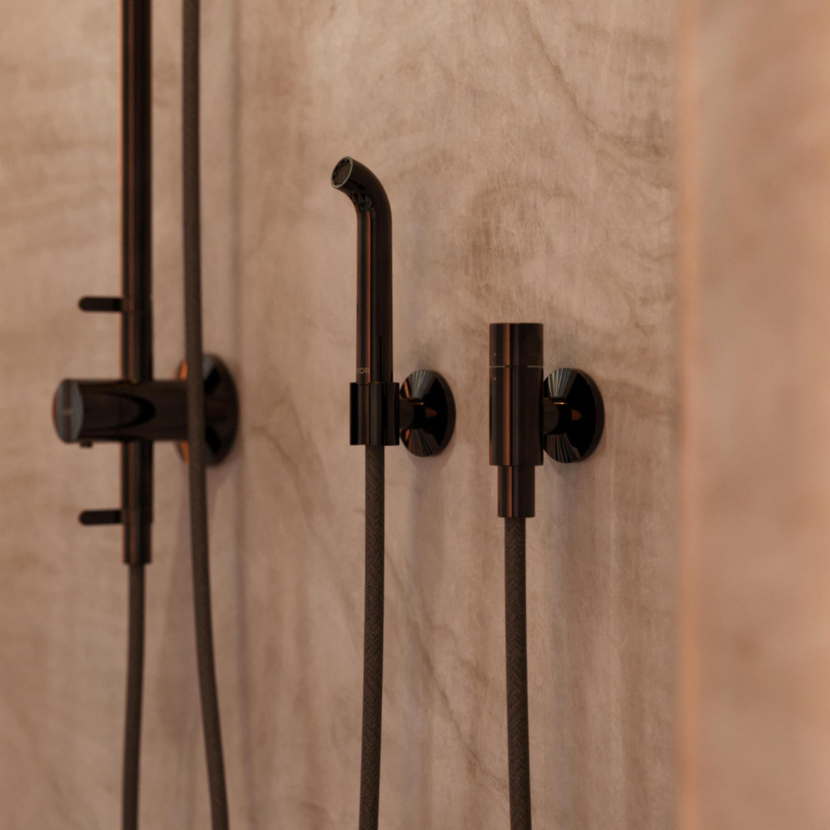 AXOR One Gießrohrset chrom – Hansgrohe Brausehalter & Textilschlauch 2000 mm