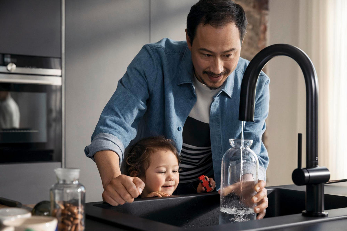 HANSGROHE SodaSystem 210 Aqittura M91 Ausziehauslauf Starter Set sBox – gefiltertes, gekühltes und sprudelndes Trinkwasser