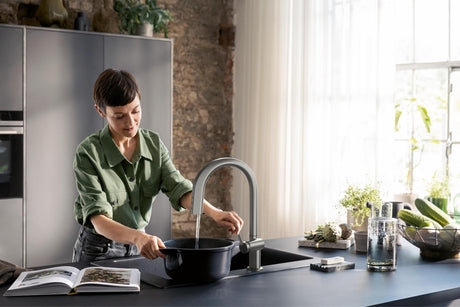 HANSGROHE SodaSystem 210 Aqittura M91 Ausziehauslauf Starter Set sBox – gefiltertes, gekühltes und sprudelndes Trinkwasser