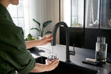 HANSGROHE SodaSystem 210 Aqittura M91 Ausziehauslauf Starter Set sBox – gefiltertes, gekühltes und sprudelndes Trinkwasser