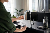 HANSGROHE SodaSystem 210 Aqittura M91 Ausziehauslauf Starter Set sBox – gefiltertes, gekühltes und sprudelndes Trinkwasser