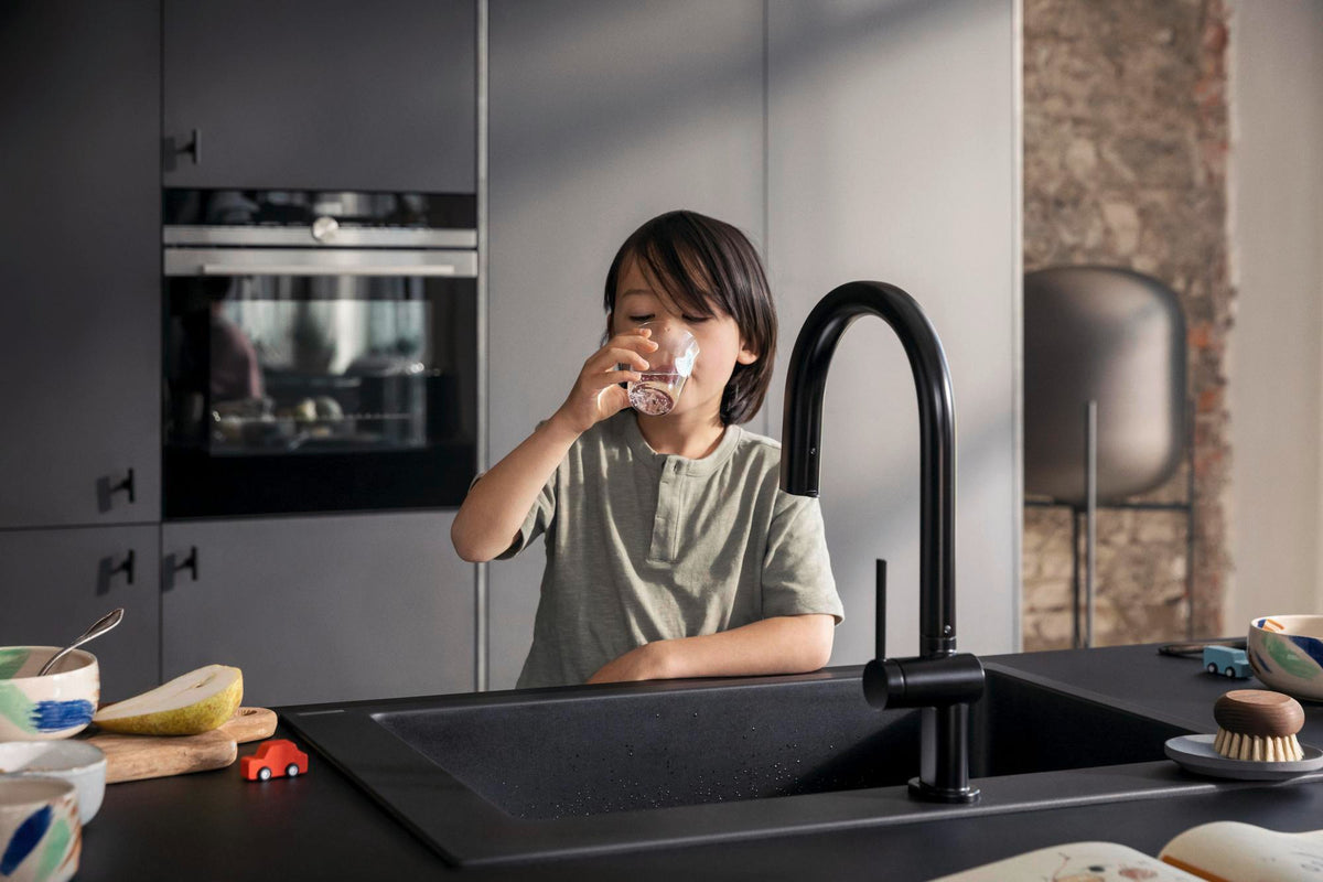 HANSGROHE SodaSystem 210 Aqittura M91 Ausziehauslauf Starter Set sBox – gefiltertes, gekühltes und sprudelndes Trinkwasser