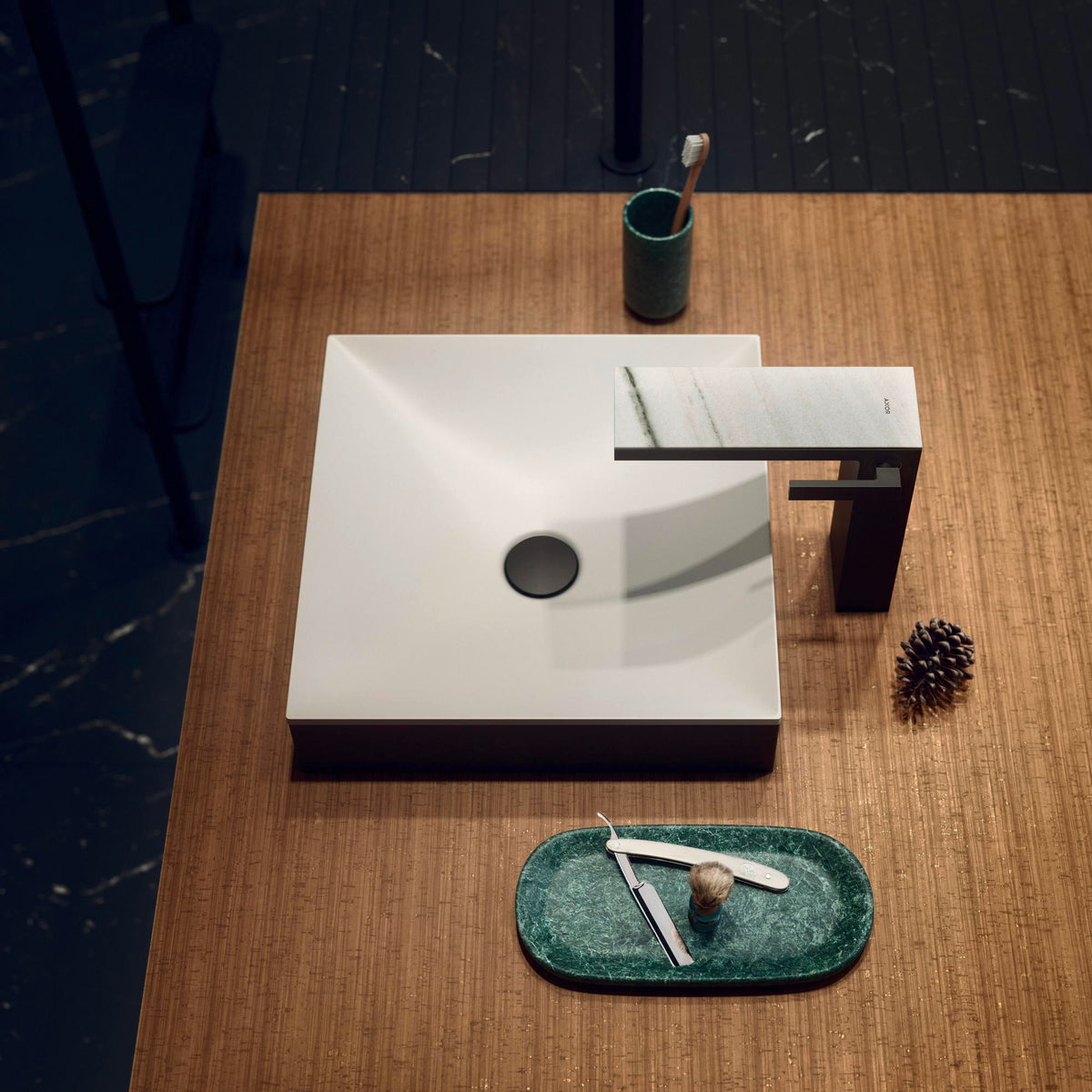 AXOR MYEDITION 230 Einhebel-Waschtischmischer mit Push-Open Ablaufgarnitur in polished gold optic
