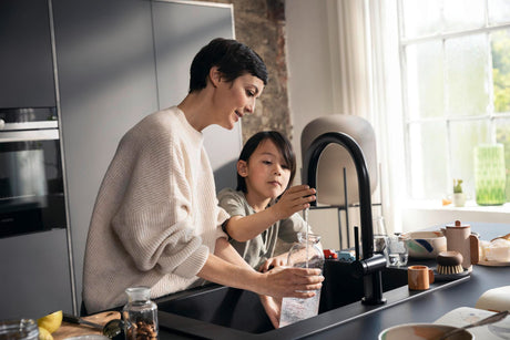 HANSGROHE SodaSystem 210 Aqittura M91 Ausziehauslauf Starter Set sBox – gefiltertes, gekühltes und sprudelndes Trinkwasser