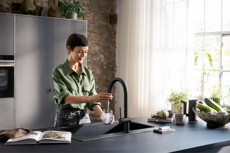 HANSGROHE SodaSystem 210 Aqittura M91 Ausziehauslauf Starter Set sBox – gefiltertes, gekühltes und sprudelndes Trinkwasser