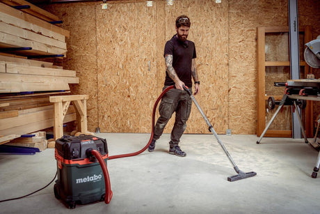 Metabo Sicherheitssauger ASA 30 M PC – 1200 W, Staubklasse M, 30 l, PressClean