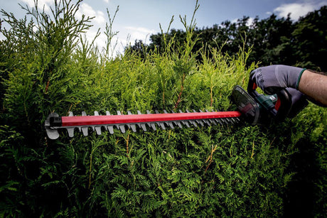 METABO Akku-Heckenschere HS 18 LTX 55 – 18 V, 530 mm Schnittlänge, 19 mm Schnittstärke