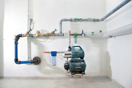 METABO Hauswasserwerk HWW 6000/25 Inox – 6000 l/h, 55 m Förderhöhe, 1300 W, 24 l Stahlbehälter