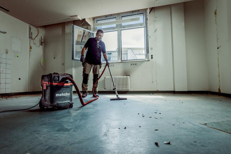 Metabo Sicherheitssauger ASA 30 M PC – 1200 W, Staubklasse M, 30 l, PressClean