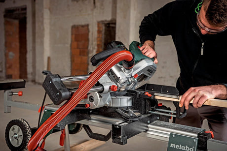 METABO Kapp- und Gehrungssäge KGS 254 M mit Zugfunktion und Precision Cut Line