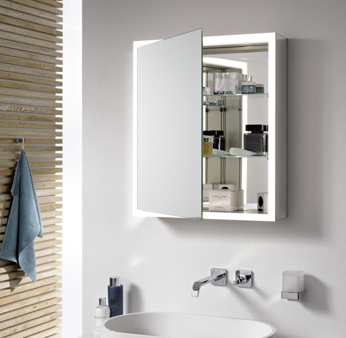 EMCO prime LED-Lichtspiegelschrank 1600 mm, 3 Türen, Aufputz, Aluminium