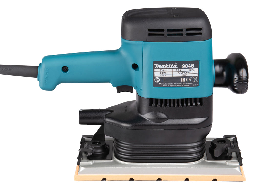 Makita Schwingschleifer | 600 W Motor & 115 x 229 mm Schleifplatte - 9046
