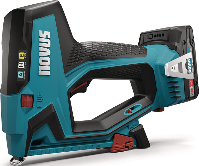 NOVUS Akku-Tacker J-550 solo 18 V – Profi-Tacker für A 53/H 37 Klammern & E 16 Nägel