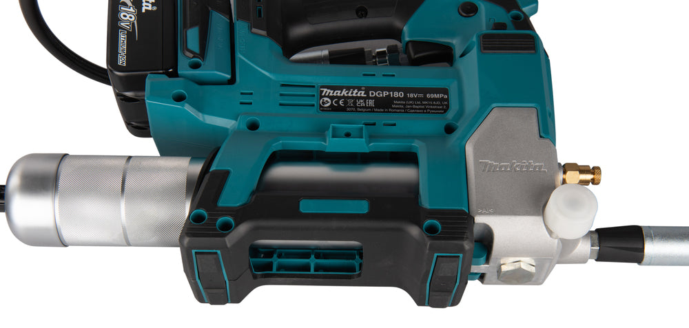 Makita Akku-Fettpresse – sauberes und effizientes Abschmieren - DGP180RT