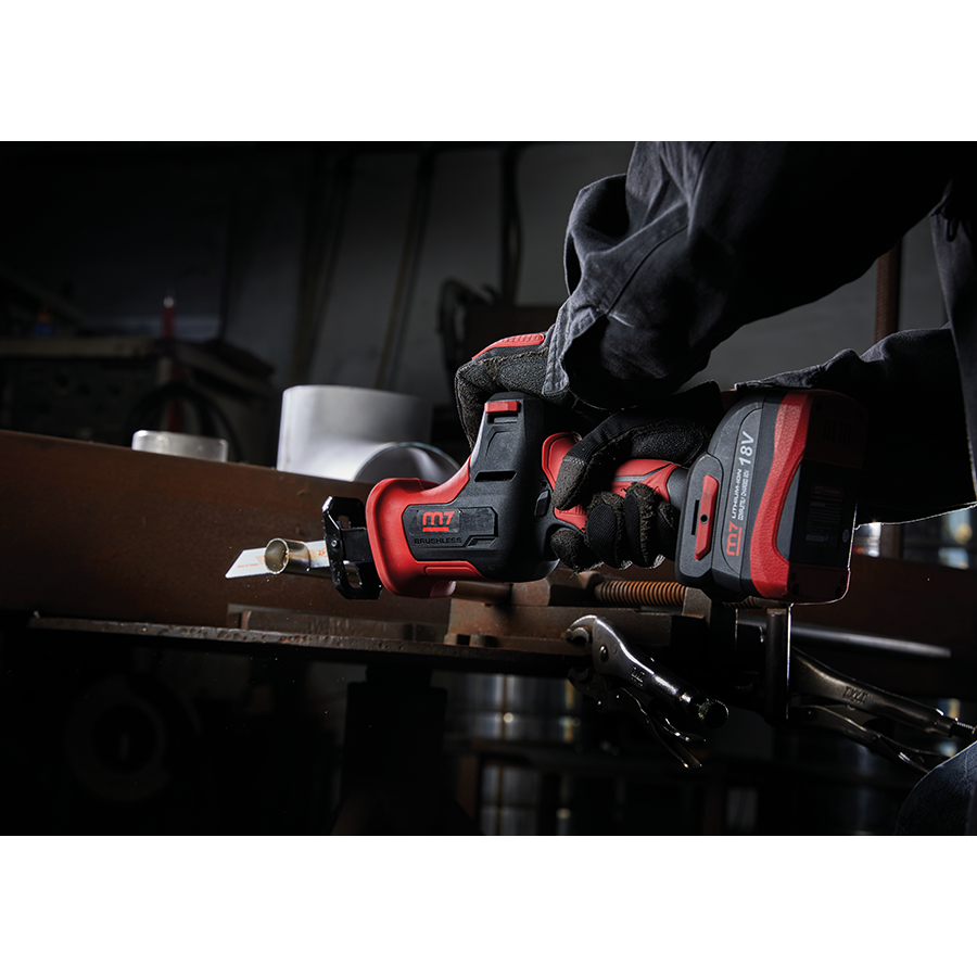 M7 Power-Werkzeuge - Akku-Säbelsäge 18V 5Ah DRS102