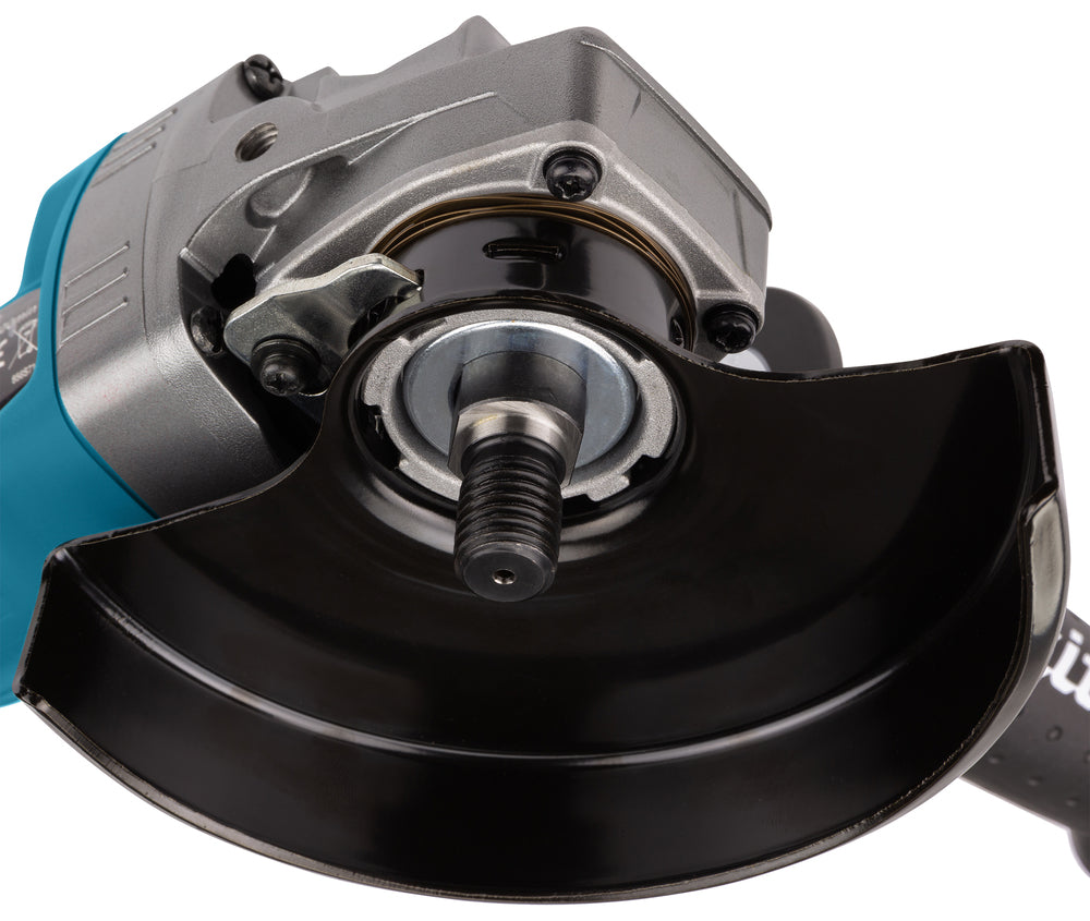 Makita Akku-Winkelschleifer – 40V max., inkl. MAKPAC, Ladegerät & 2x 4,0 Ah Akkus - GA008GM201