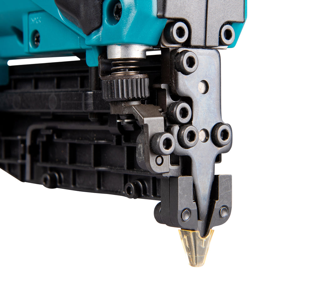 Makita Akku-Stiftnagler – spurenarm, kompakt & präzise - PT354DSMJ