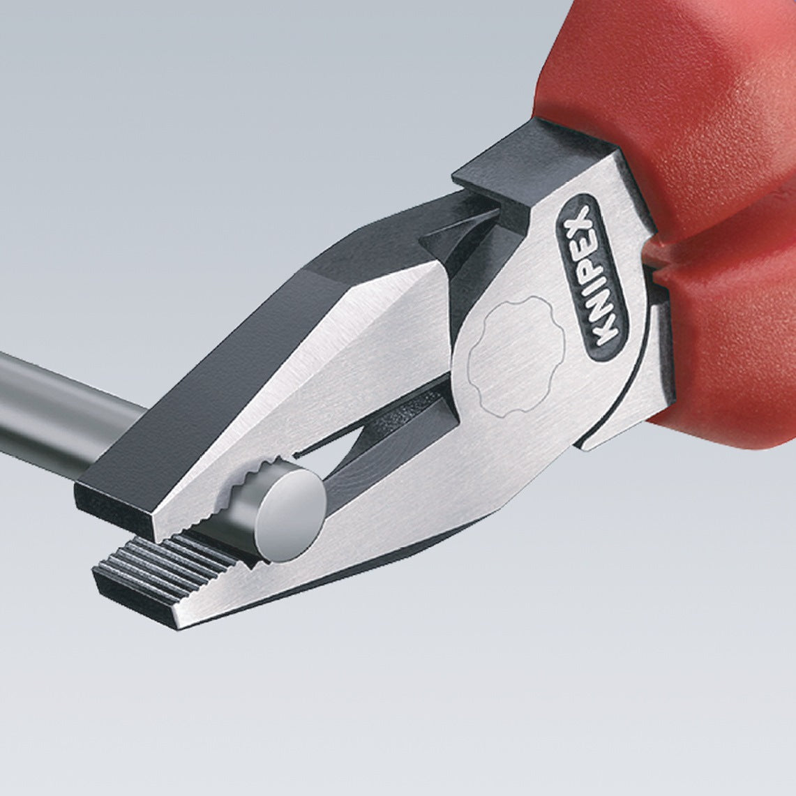 KNIPEX Kraftkombizange VDE 225 mm – 35 % Kraftersparnis, verchromt, Mehrkomponenten-Griff